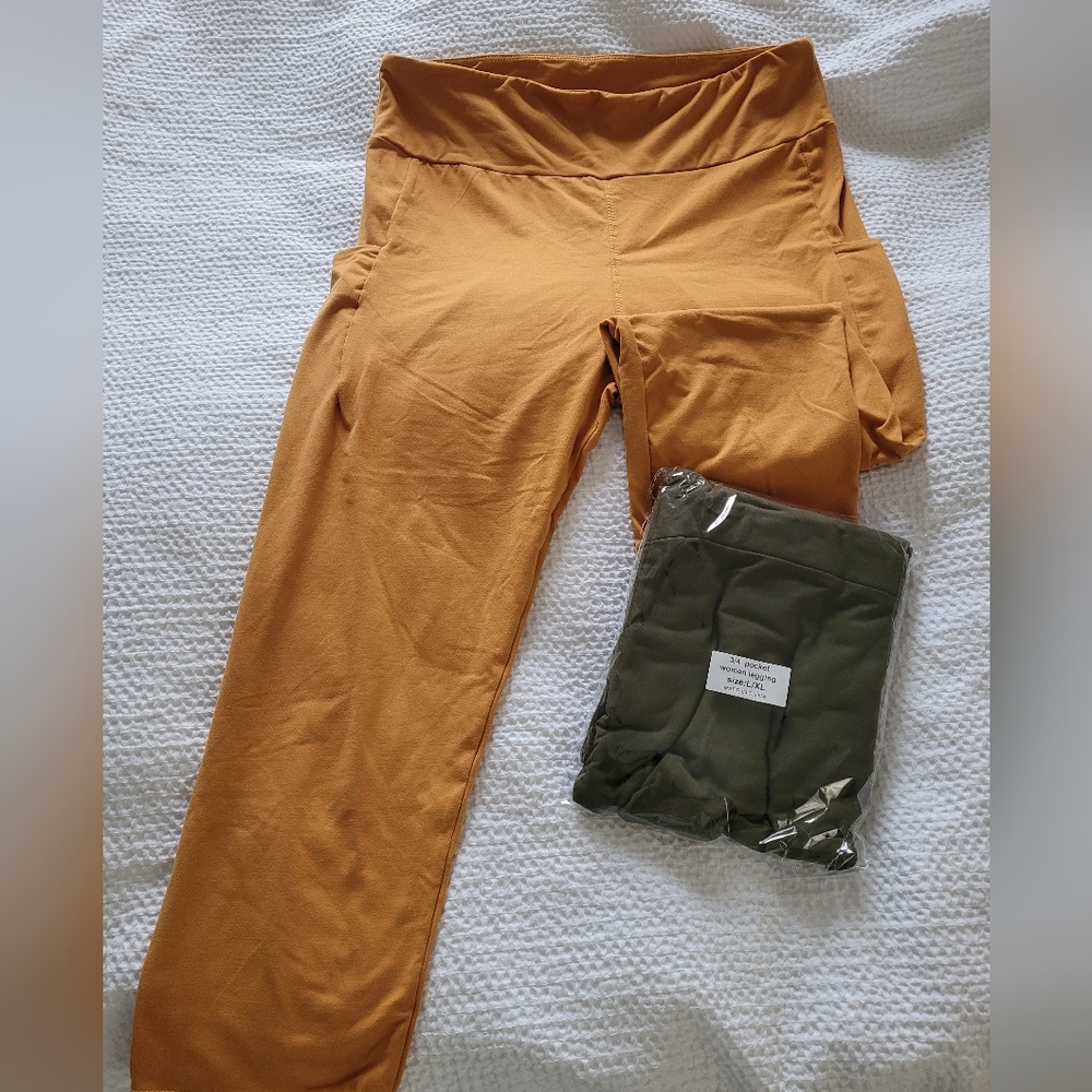 2 pairs of active wear leggings